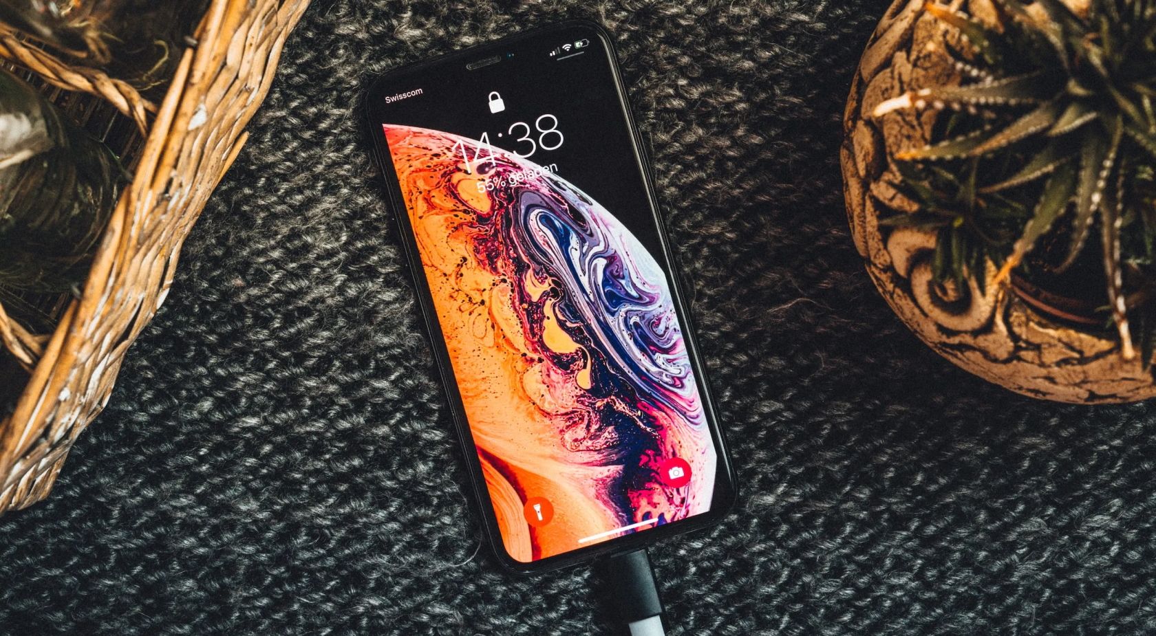 Mengisi daya iPhone