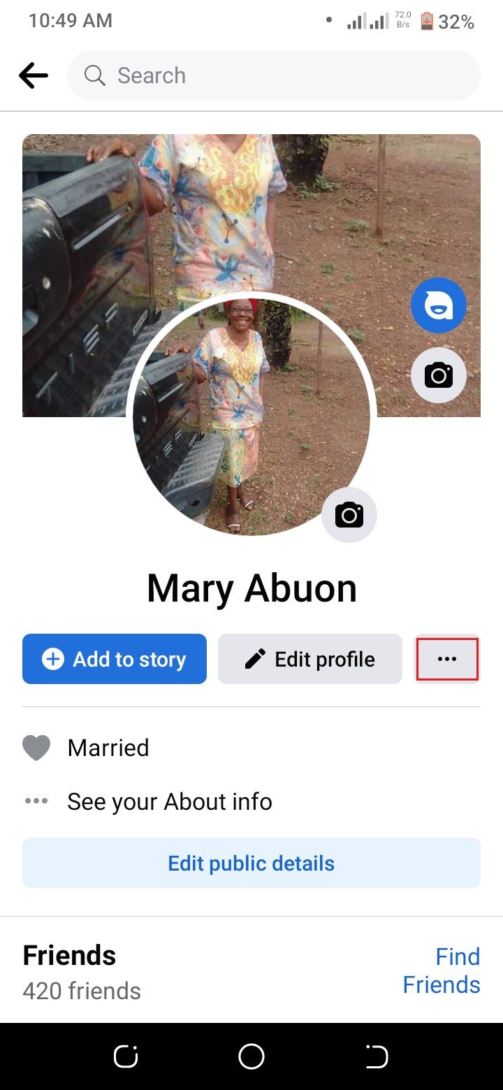 tangkapan layar menampilkan opsi profil facebook