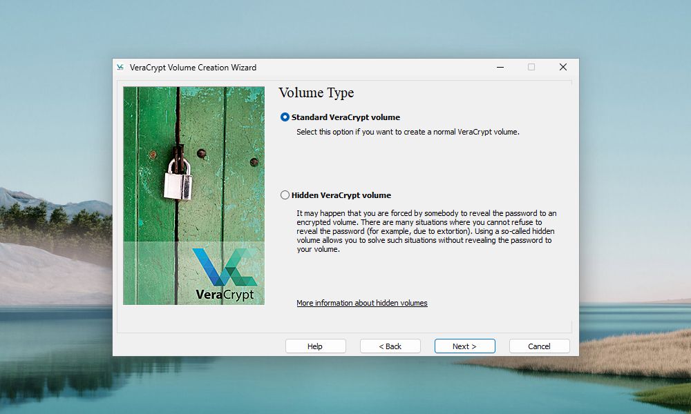 Jendela Wizard Pembuatan Volume VeraCrypt meminta untuk memilih jenis volume VeraCrypt