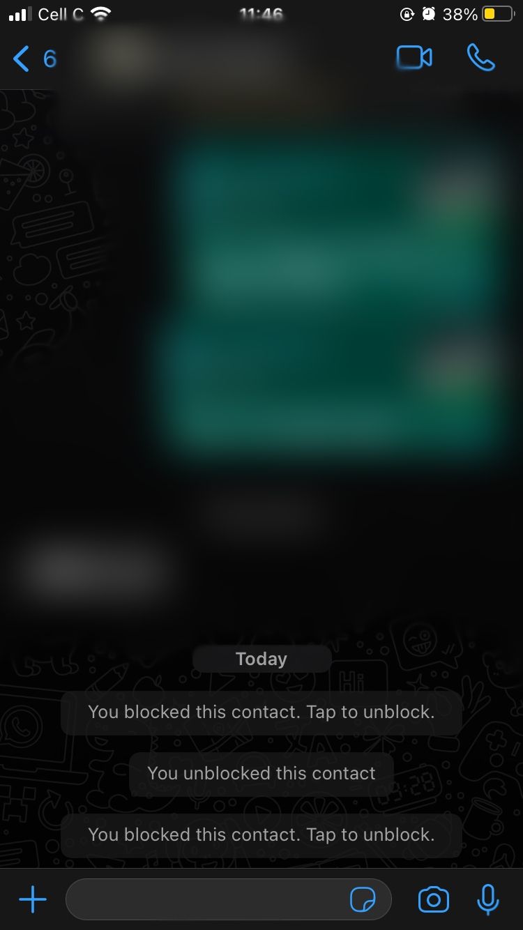 obrolan menampilkan kontak yang diblokir di ponsel whatsapp
