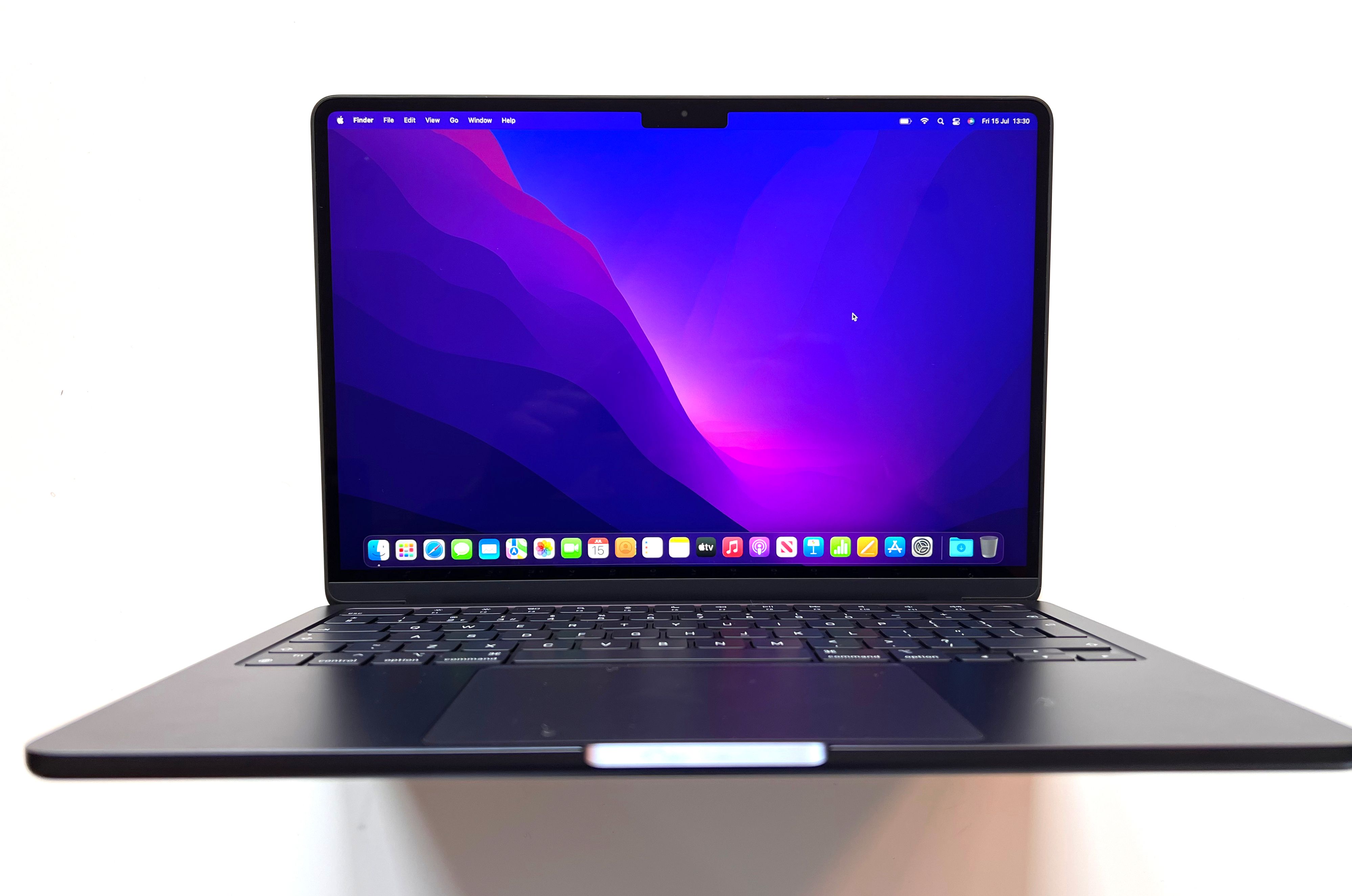 MacBook Air M2 전면 켜기